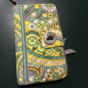 Vera Bradley Turn key wallet